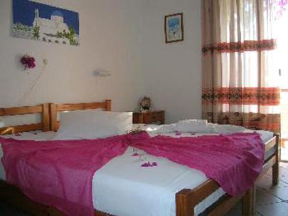 Arian Hotel Páros Habitación foto